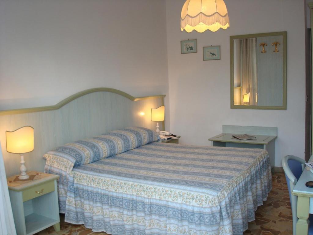 Hotel Villa Rona Forte dei Marmi Værelse billede